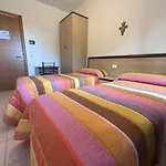 Casa Di Ospitalita Religiosa San Francesco D'assisi - Ba Hotel