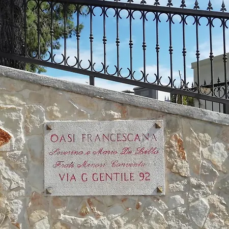 Hotel Casa Di Ospitalita Religiosa San Francesco D'assisi - Ba *